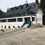Pod Obrim Hradem Konukevi Nicov (Prachatice)